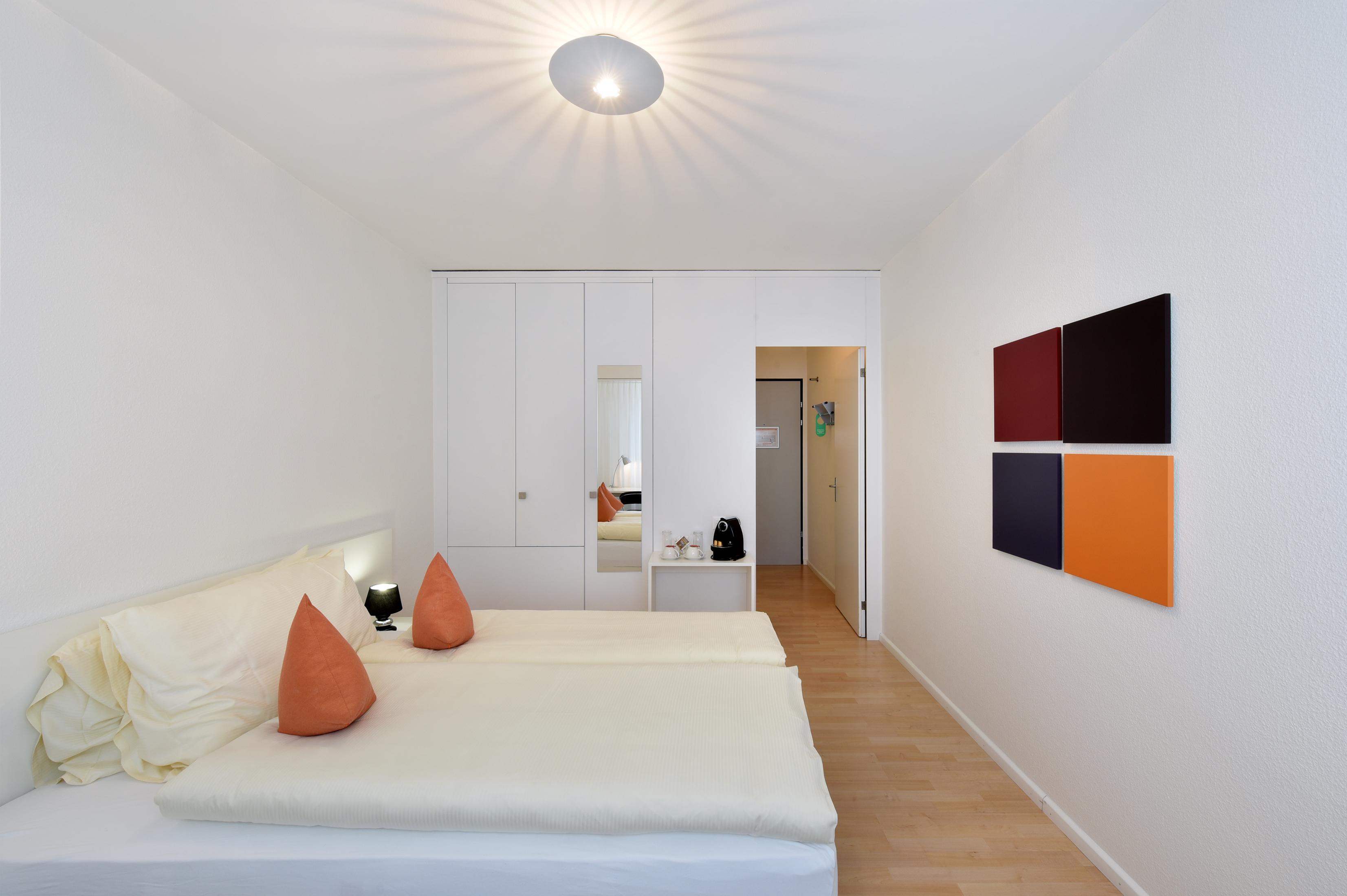 Apaliving - Budgethotel Basel Luaran gambar