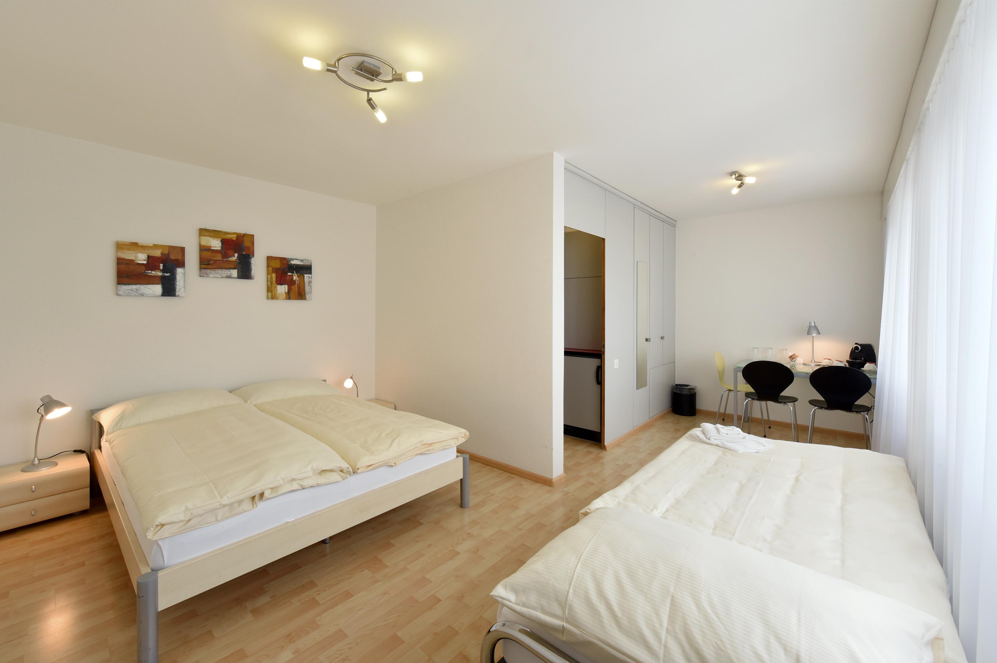 Apaliving - Budgethotel Basel Luaran gambar