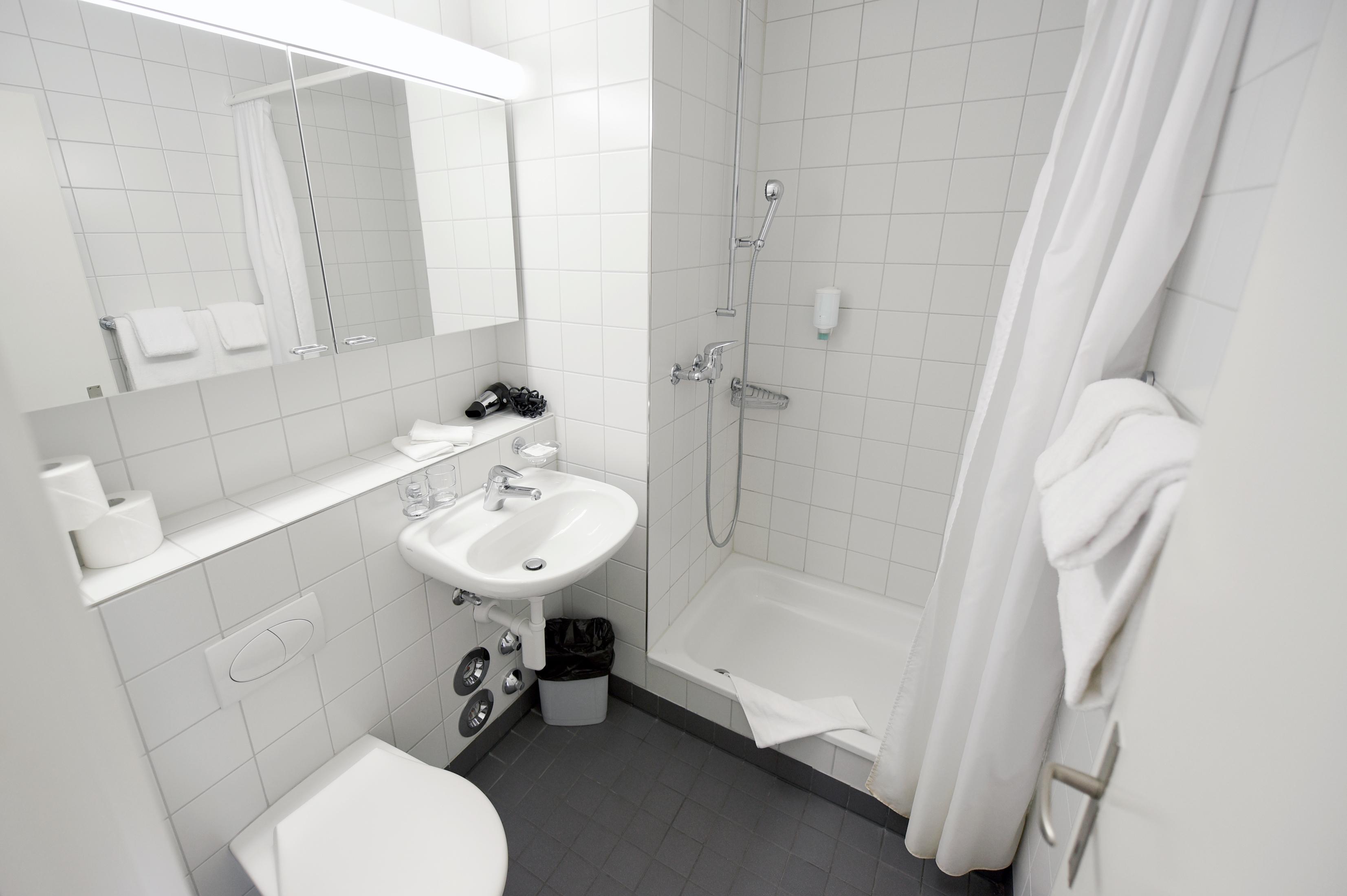 Apaliving - Budgethotel Basel Luaran gambar