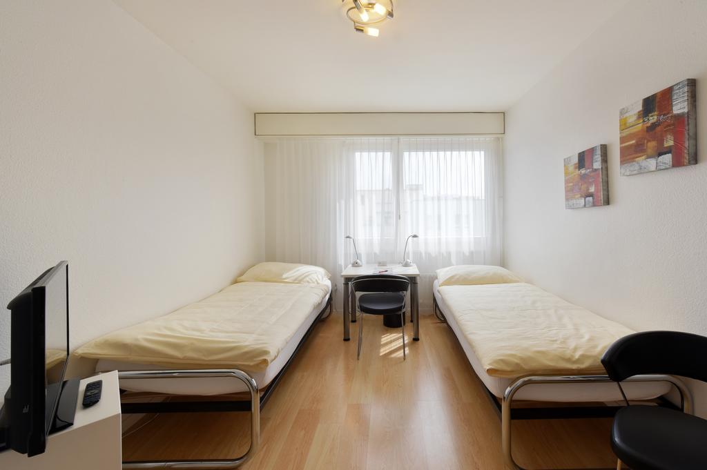 Apaliving - Budgethotel Basel Luaran gambar