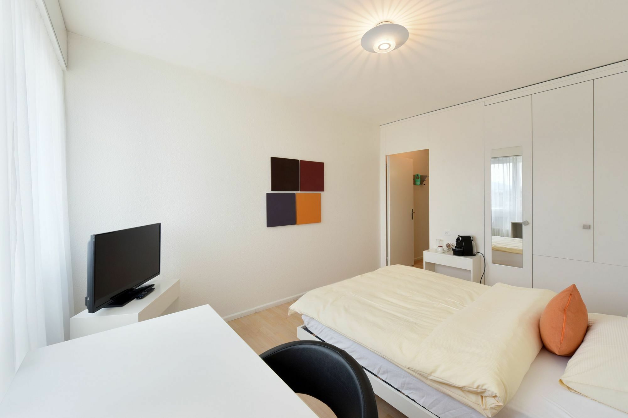 Apaliving - Budgethotel Basel Luaran gambar